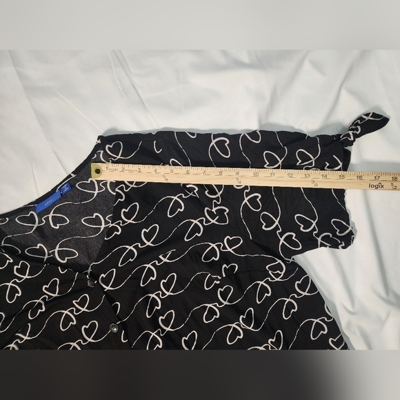 Apt 9 Womens Short Sleeve Heart Button Down Blouse 1X - Picture 5 of 9